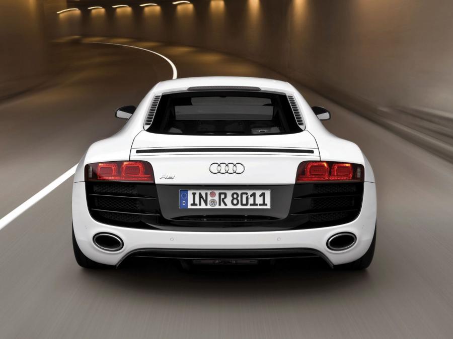  Audi R8 V10 2009 года  (EU) (фото 25 из 40)